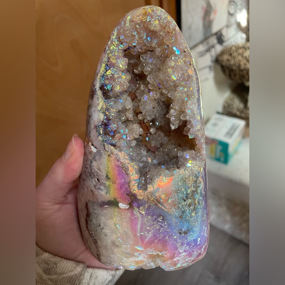 Pink amethyst aura freeform - Picture 12 of 15